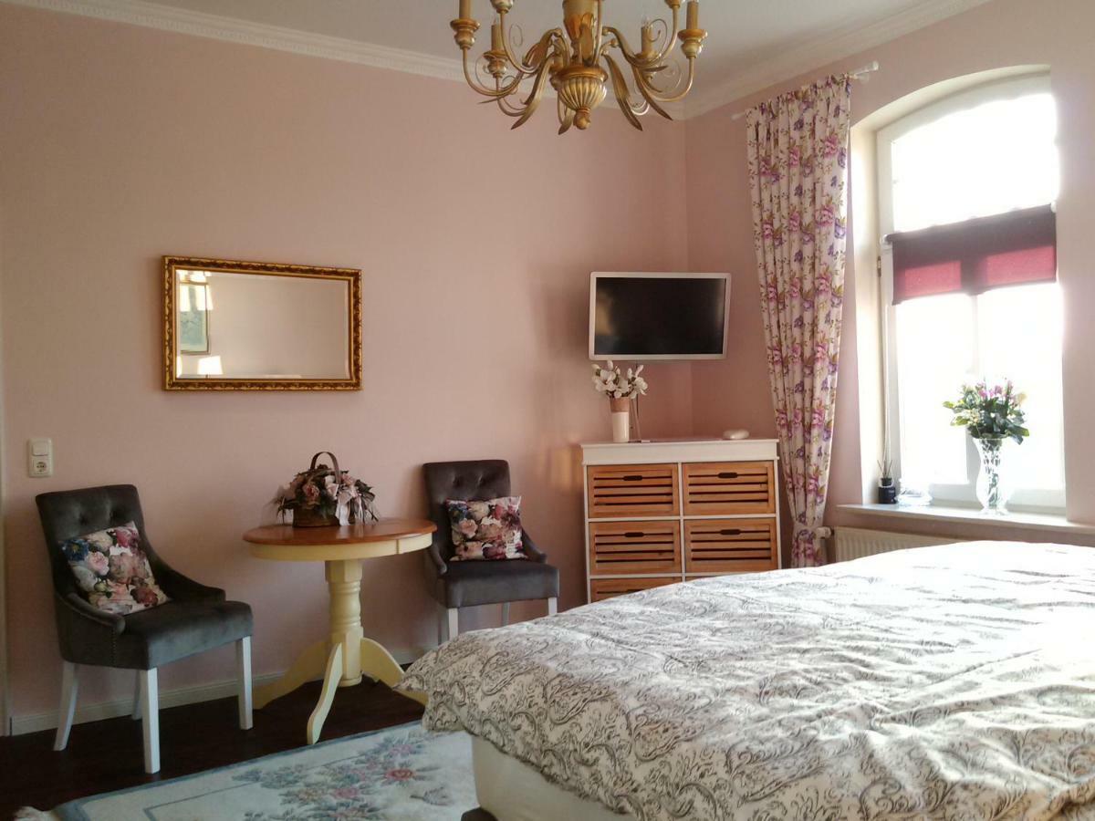 Villa Flora Friedrichstadt Extérieur photo