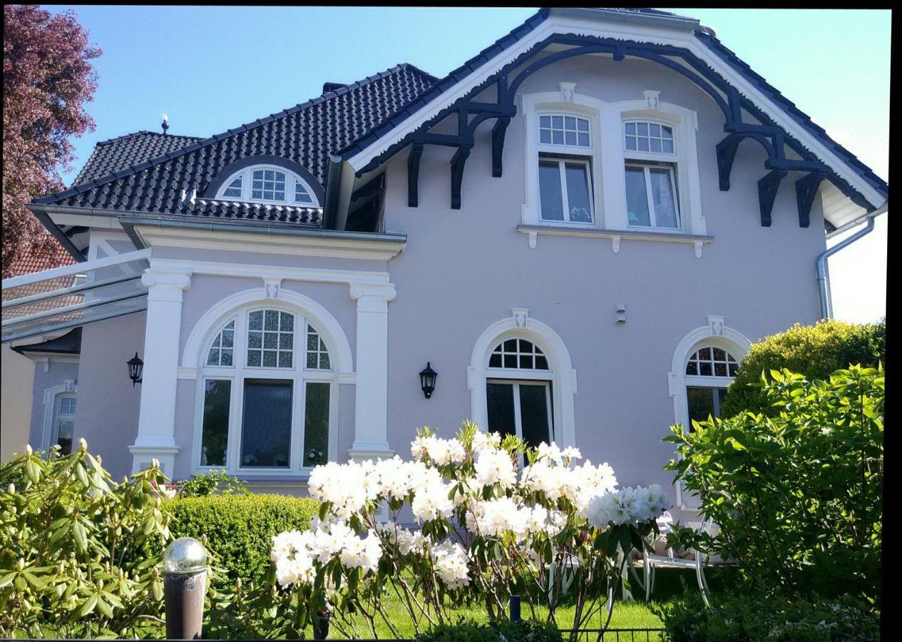 Villa Flora Friedrichstadt Extérieur photo